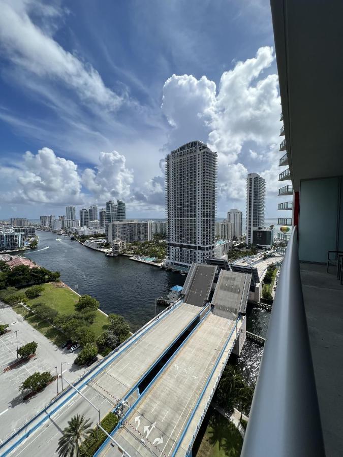 23Rd Floor Luxury & Spacious Beachwalk Resort Apartment With Amazing View Hallandale Beach Bagian luar foto
