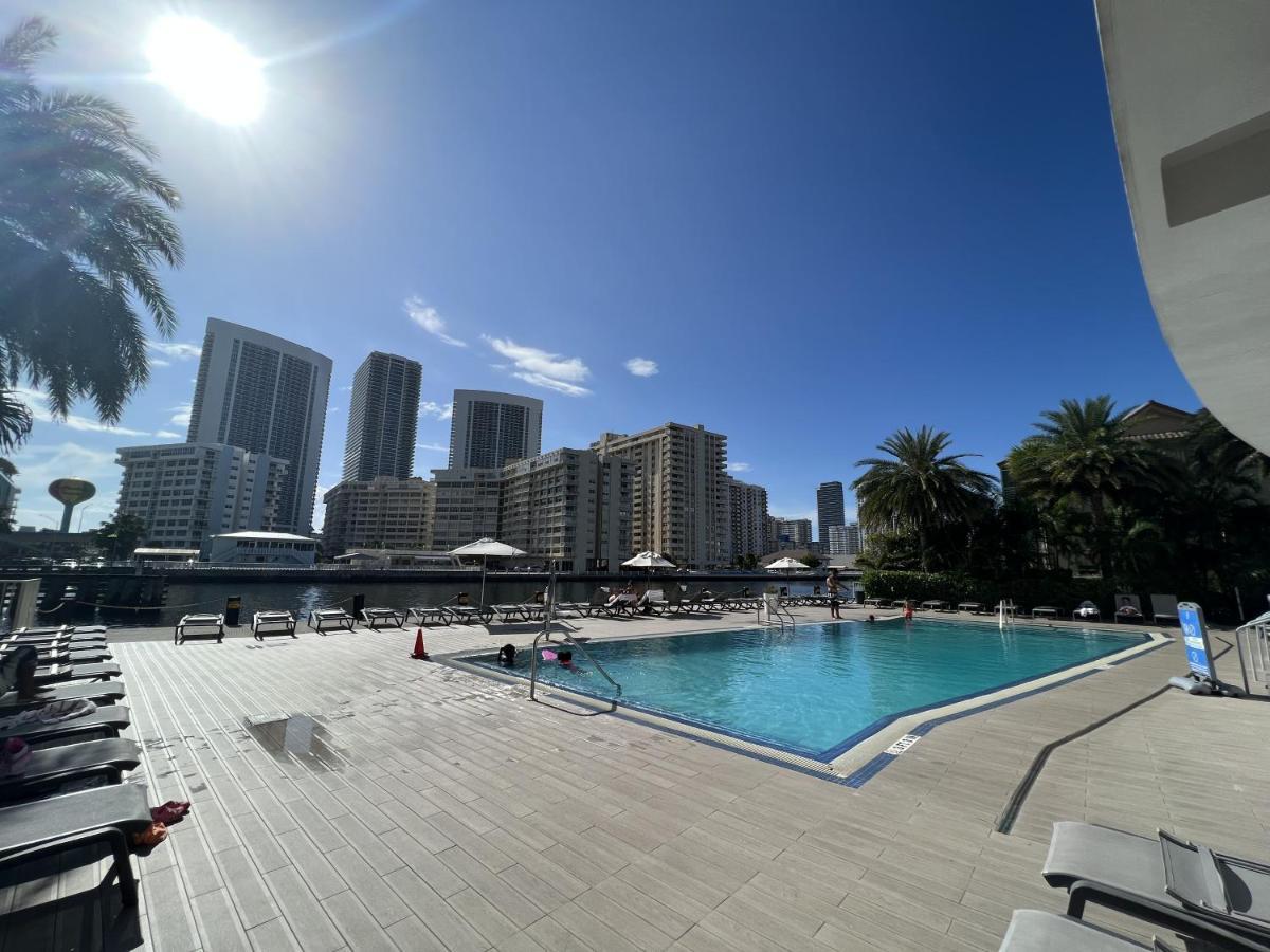 23Rd Floor Luxury & Spacious Beachwalk Resort Apartment With Amazing View Hallandale Beach Bagian luar foto