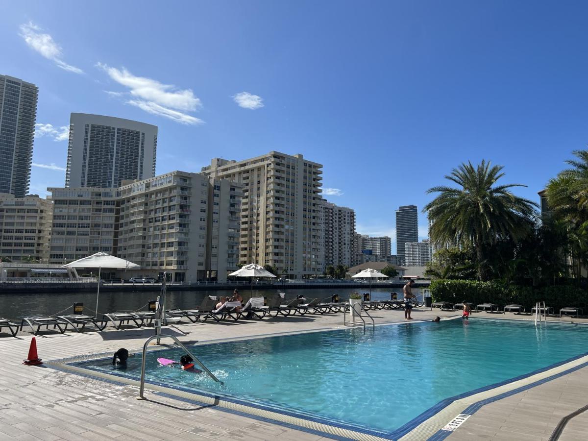 23Rd Floor Luxury & Spacious Beachwalk Resort Apartment With Amazing View Hallandale Beach Bagian luar foto