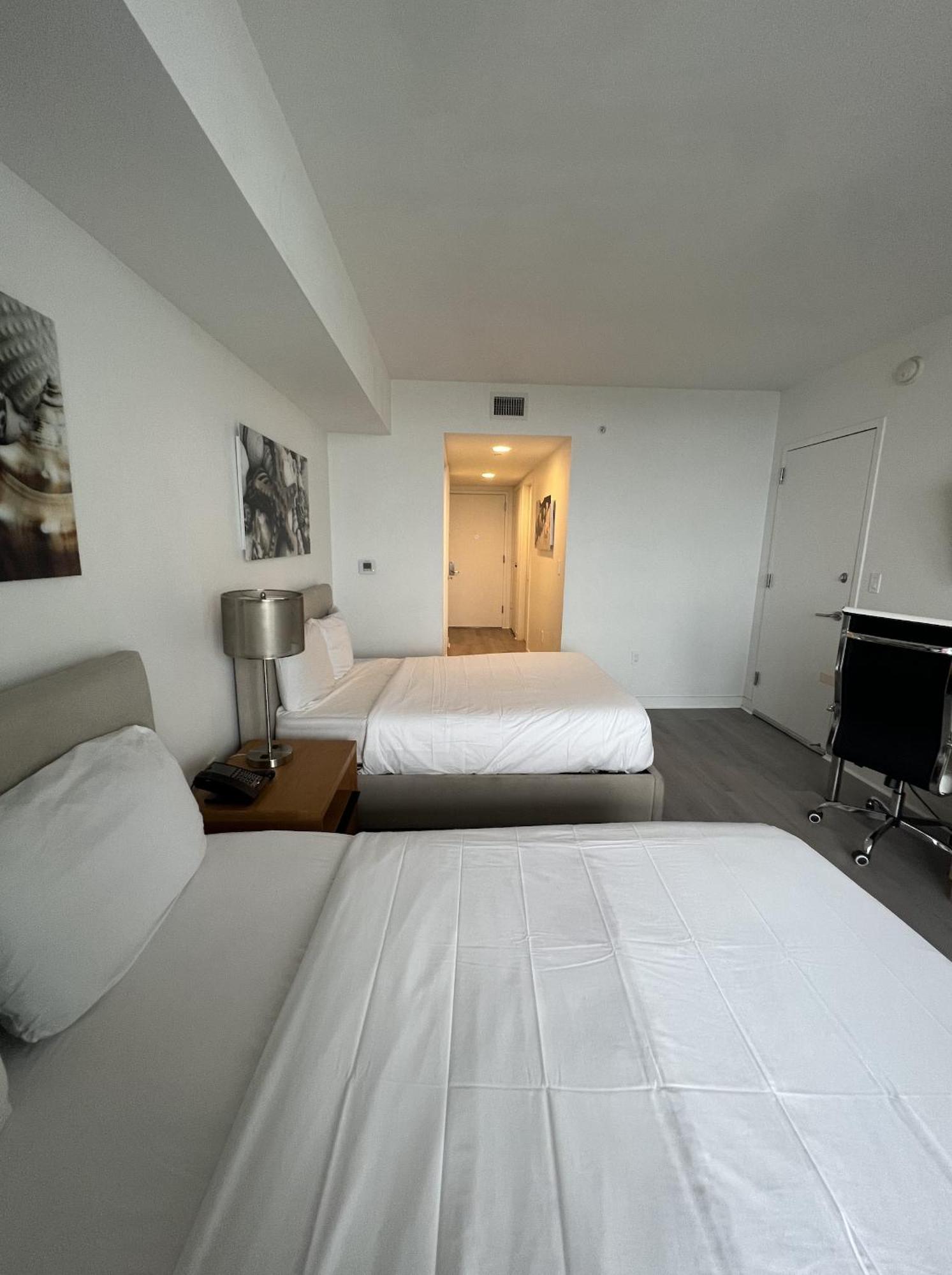 23Rd Floor Luxury & Spacious Beachwalk Resort Apartment With Amazing View Hallandale Beach Bagian luar foto