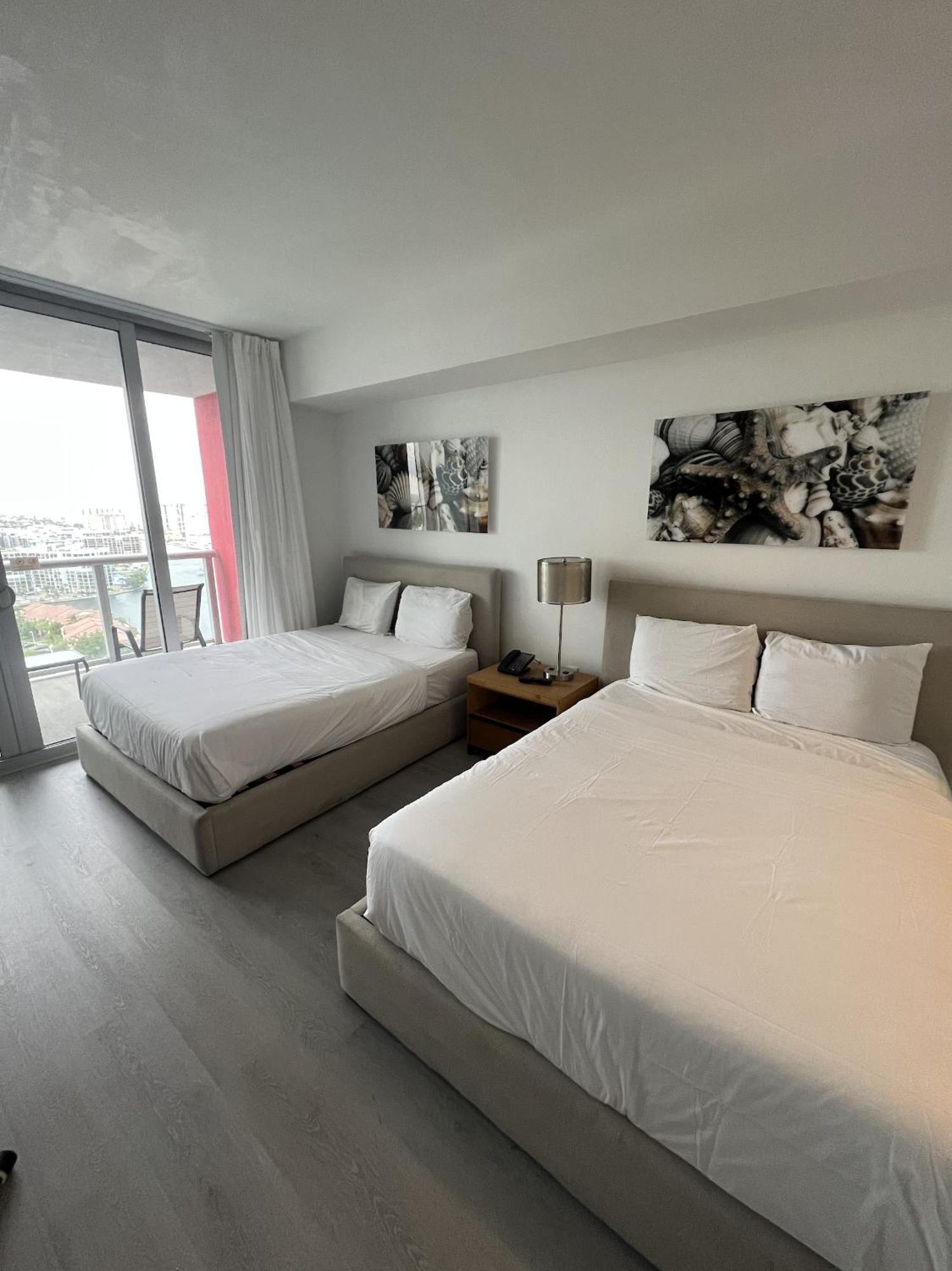 23Rd Floor Luxury & Spacious Beachwalk Resort Apartment With Amazing View Hallandale Beach Bagian luar foto